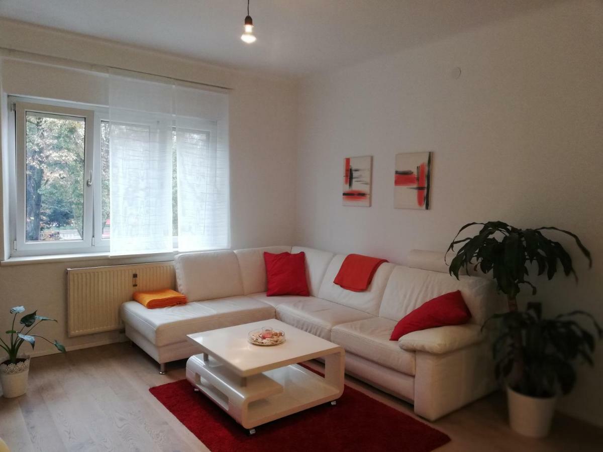 Apartment Meschnik Graz Bagian luar foto