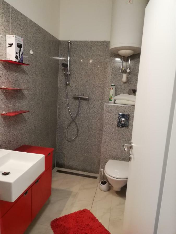 Apartment Meschnik Graz Bagian luar foto